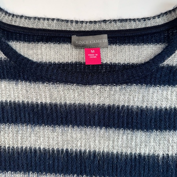Vince Camuto Women Sweater Size M Navy Blue Gray Horizontal Striped Long Sleeve - Picture 2 of 7